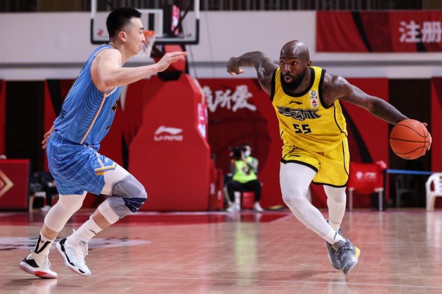 新疆男篮为什么被处罚,新疆男篮违规