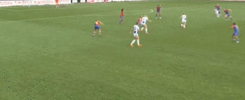 张琳艳第三球反越位,张琳艳连过三破门