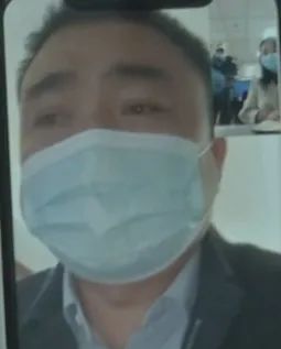 白绿蓝红黄,白绿黄红黑