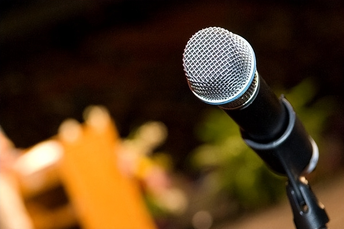 竞选读书协会干部演讲稿,竞选文体委员演讲稿