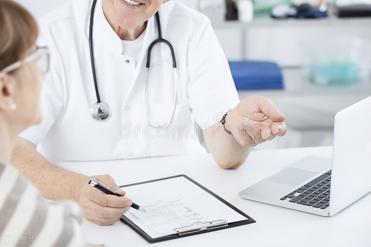 老公出差，跟闺蜜一起去按摩，用了店里的毛巾，回家后*处私**很难受