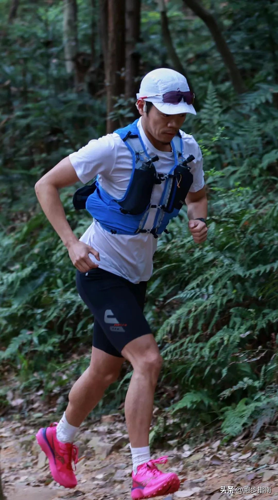 迪卡侬mh500背包和mh100背包,迪卡侬跑步背包评测