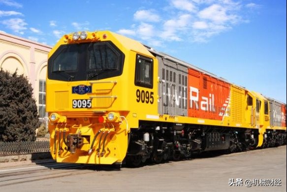 火车内燃机烧的是柴油吗,火车柴油发动机有多少缸