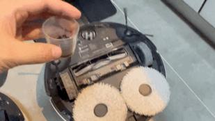 扫地机器人拖地震动和旋转哪种好,机器人旋转拖地和震动拖地