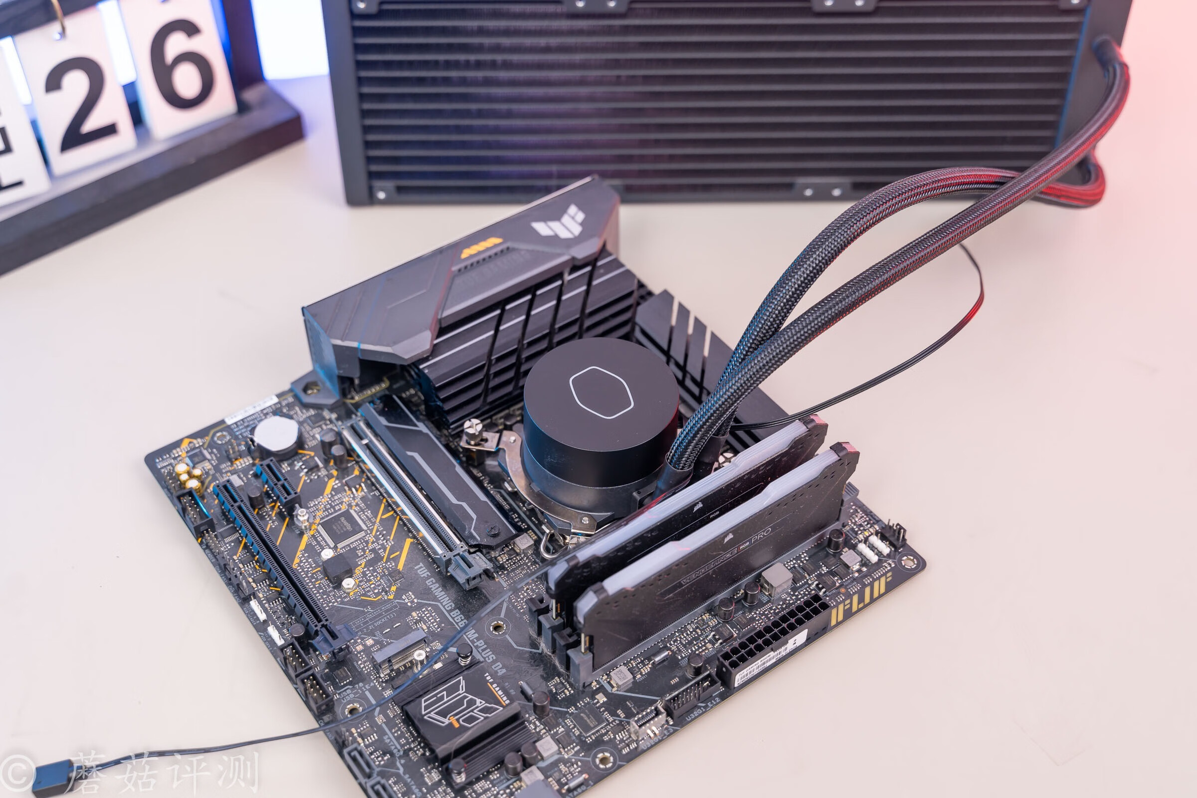 连续多日的高温，让朋友家的主机燥热难耐、更换机箱散热后获新生