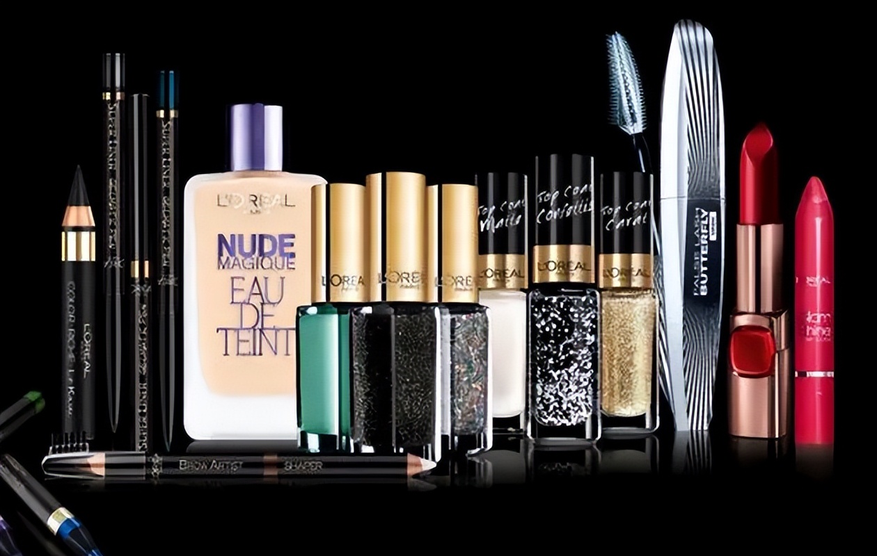 又一个美艳“女老虎”落马，履历惊人，却没守住自己的底线