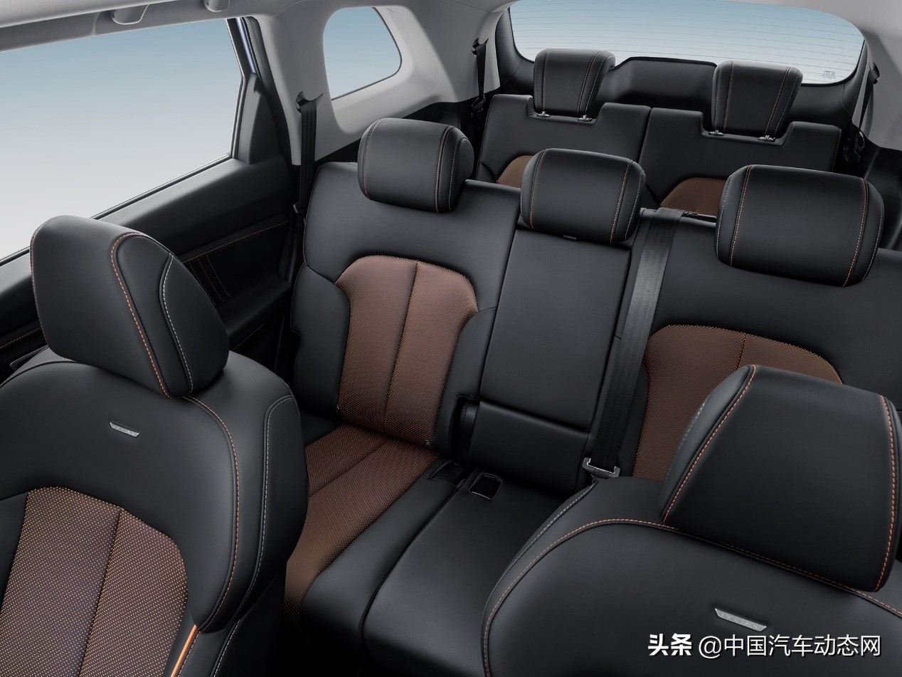 欧尚x7plus新增7座布局,欧尚x7plus七座顶配版值得购买吗