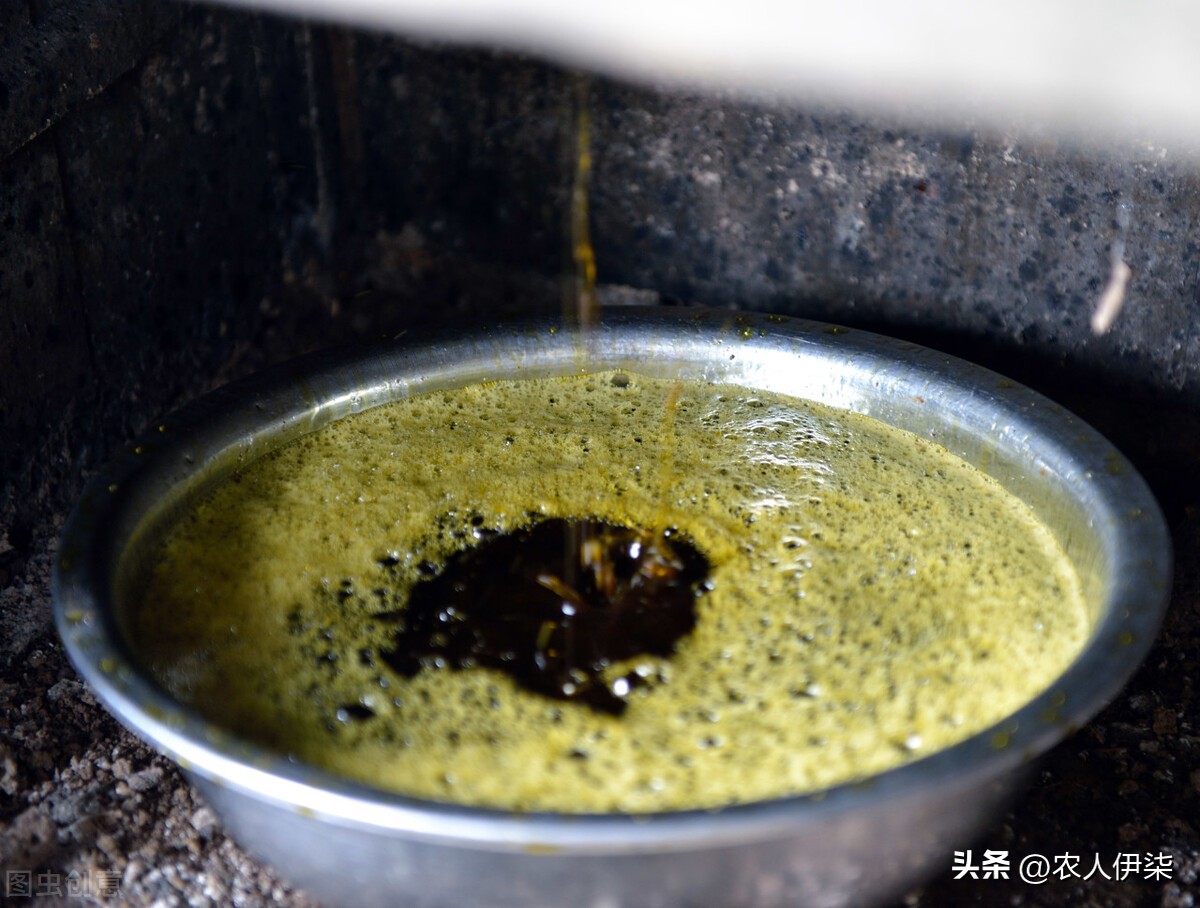 菜籽油过滤用冷盐水还是热盐水,菜籽油为什么要烧热再放凉