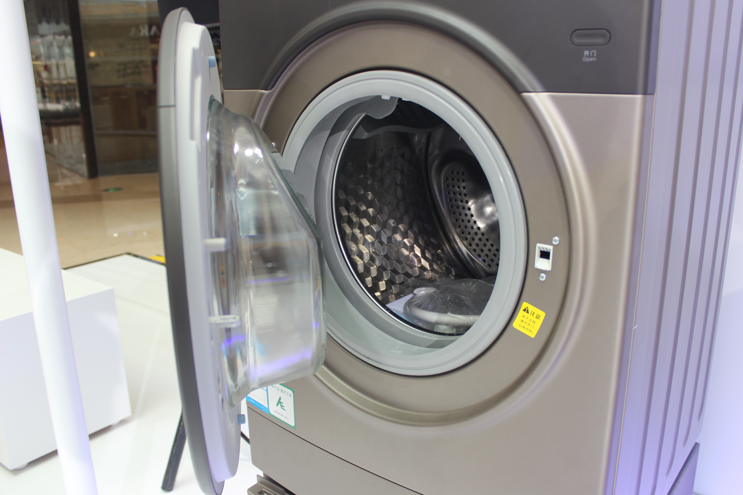 一看就明白滚筒洗衣机的优缺点,为什么现在都买滚筒洗衣机