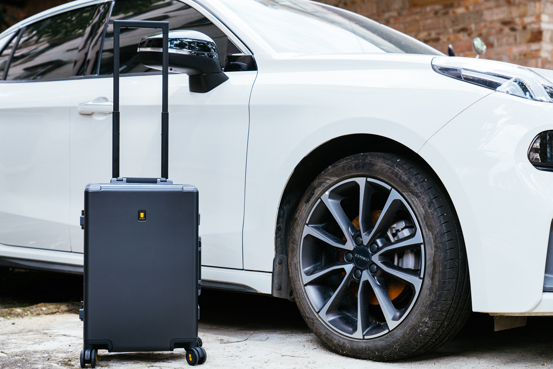 国庆出游带些什么东西,国庆出游必带什么东西