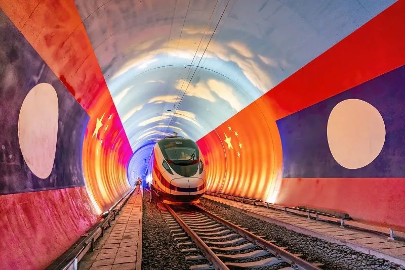 中老铁路为何被称为黄金大通道,中老铁路的建成有哪些有利的影响