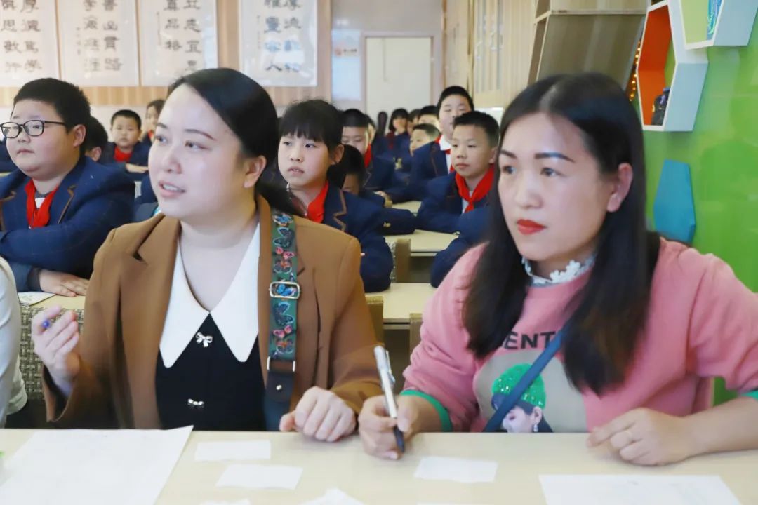 清明祭英烈警营朗诵,向英烈致敬清明诗歌朗诵小学生