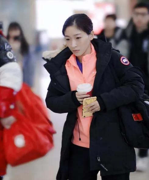 国乒女队王楠,王楠张怡宁女乒团体比赛视频