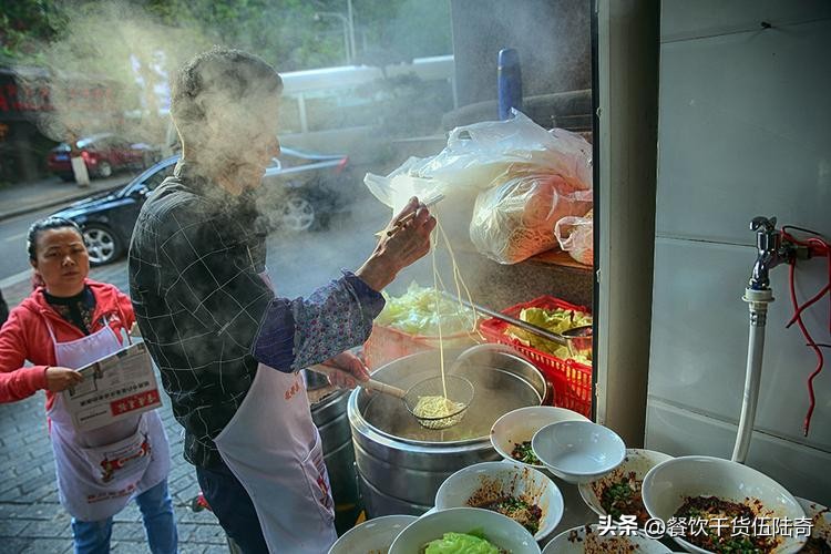 餐饮生意不好倒闭了不知道干什么,不挣钱的餐饮老板都在做什么