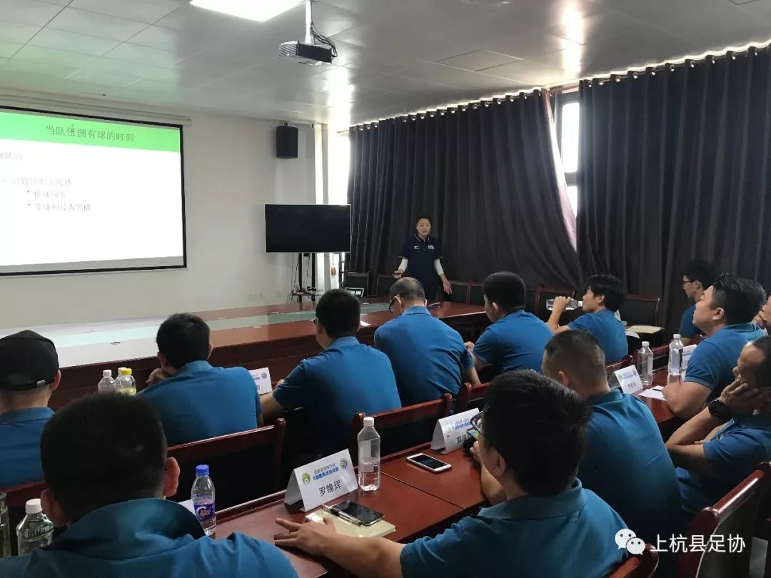 加强教练员队伍建设,加强体育教练培训管理