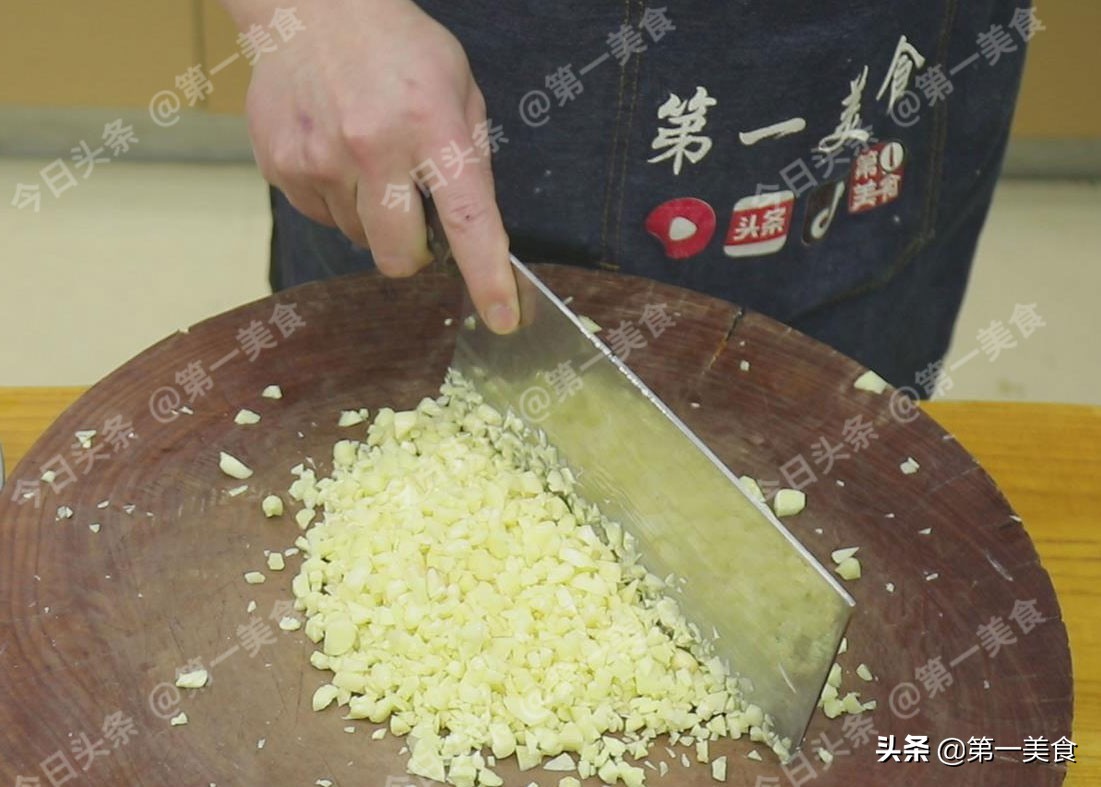 年夜饭必备的二十道菜套装,2023年夜饭菜谱十六个菜