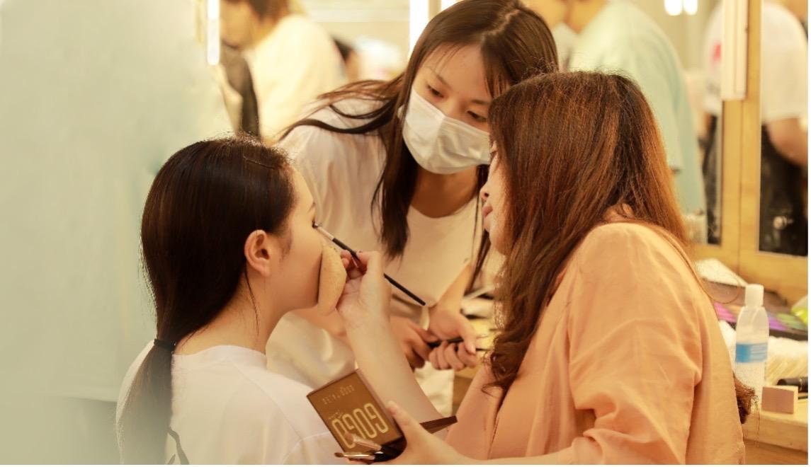 如新以“新启航教育计划”传递温情，持续践行社会责任