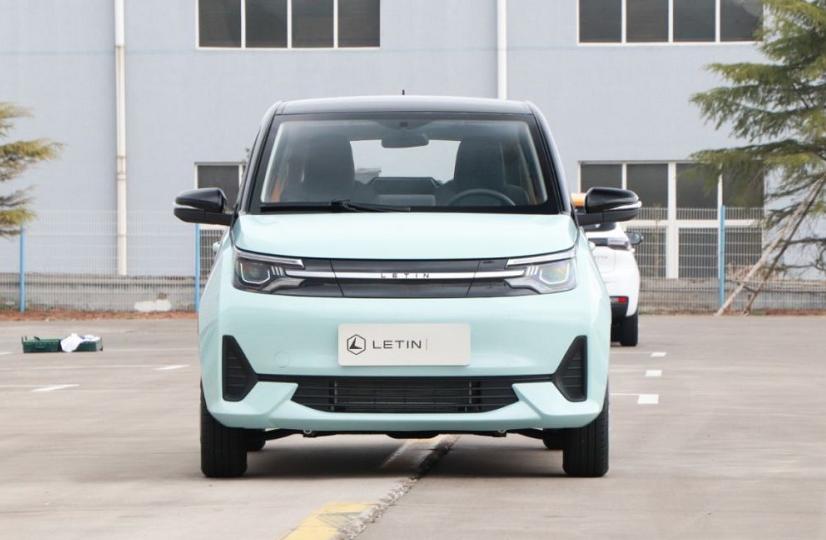 老年代步四轮车到底要不要驾照,不要驾照的老年代步四轮车有吗