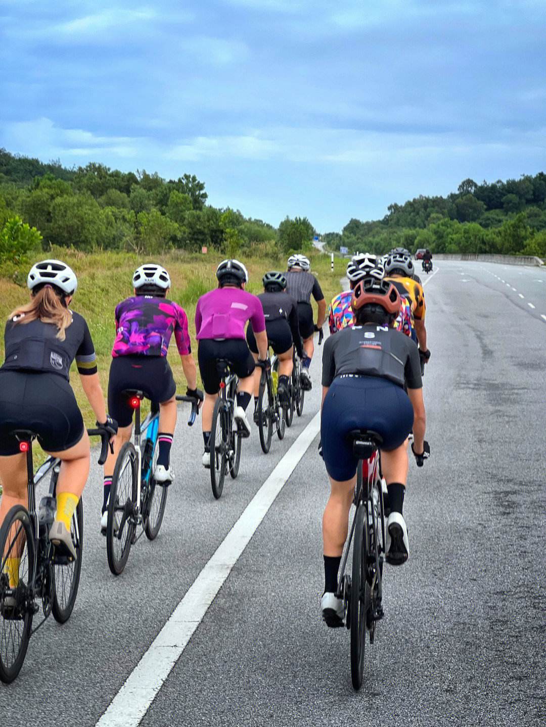 自行车脚撑太长怎么解决,自行车脚撑怎么安装