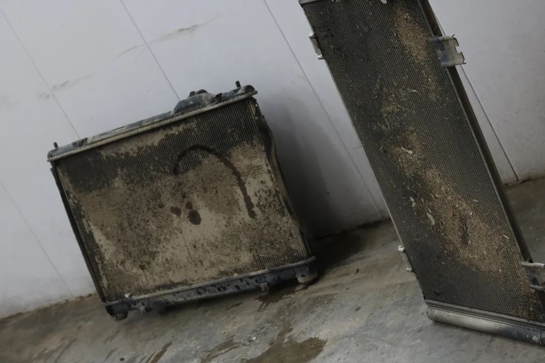 老爷子12代皇冠,12代丰田皇冠翻新改造全过程