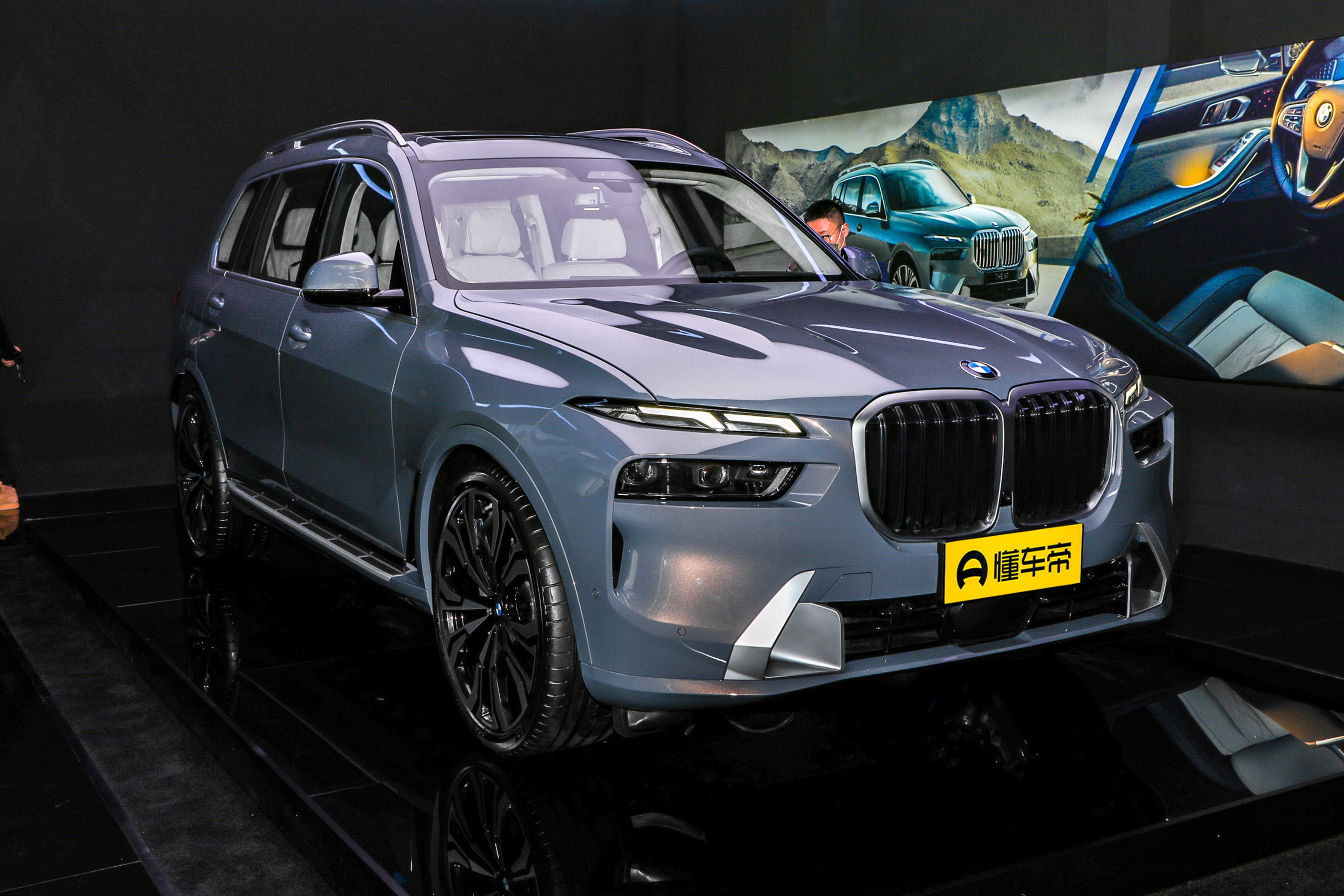 全新宝马x7多少钱落地,全新宝马x7报价及视频