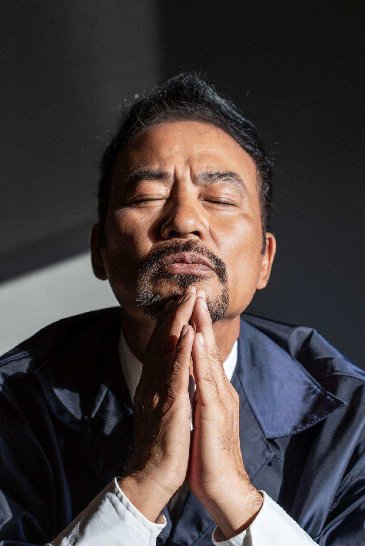 知名港星被曝在中山置业！打扮低调仍被认出，楼盘位于富豪区