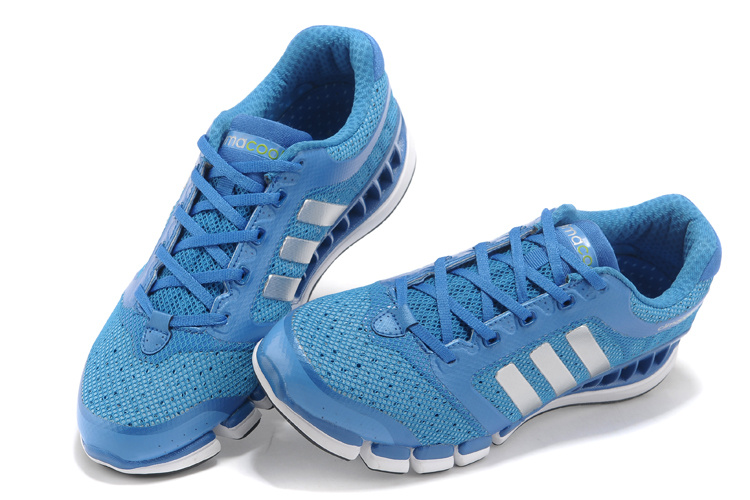 抄袭运动鞋,安踏和李宁运动鞋对比