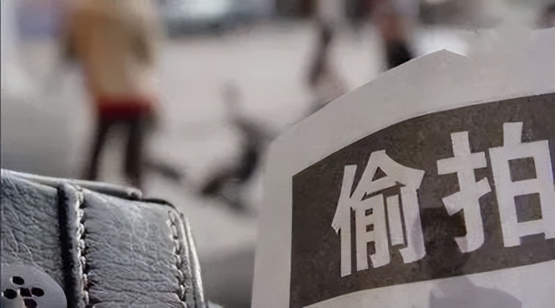 小偷入室偷窃摄像头拍照,女孩被偷偷安摄像头偷窃