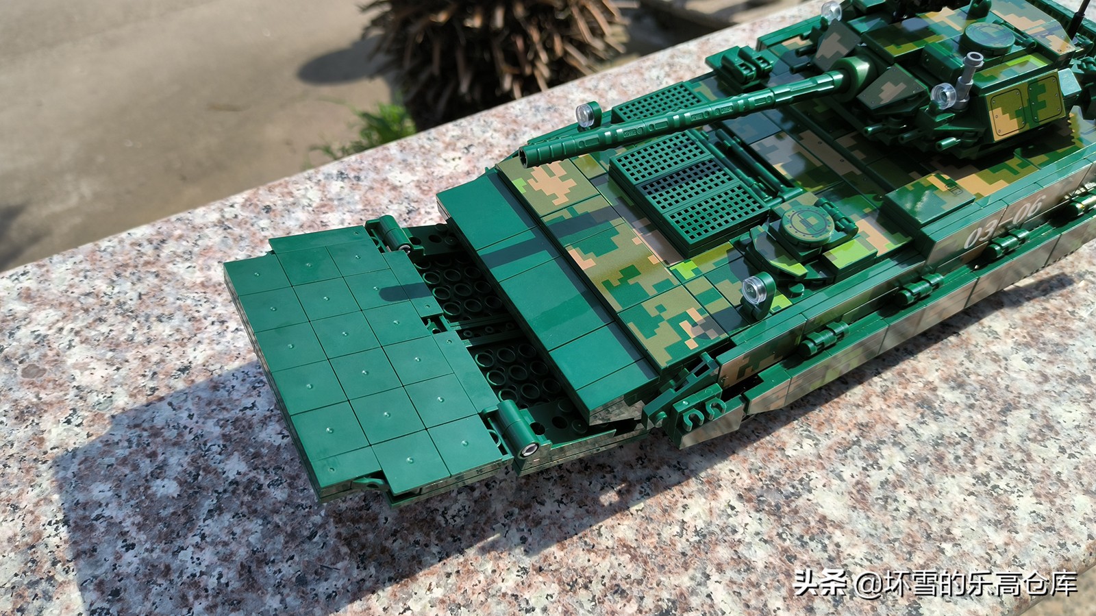 森宝积木遥控两栖突击车,森宝05式两栖步兵战车