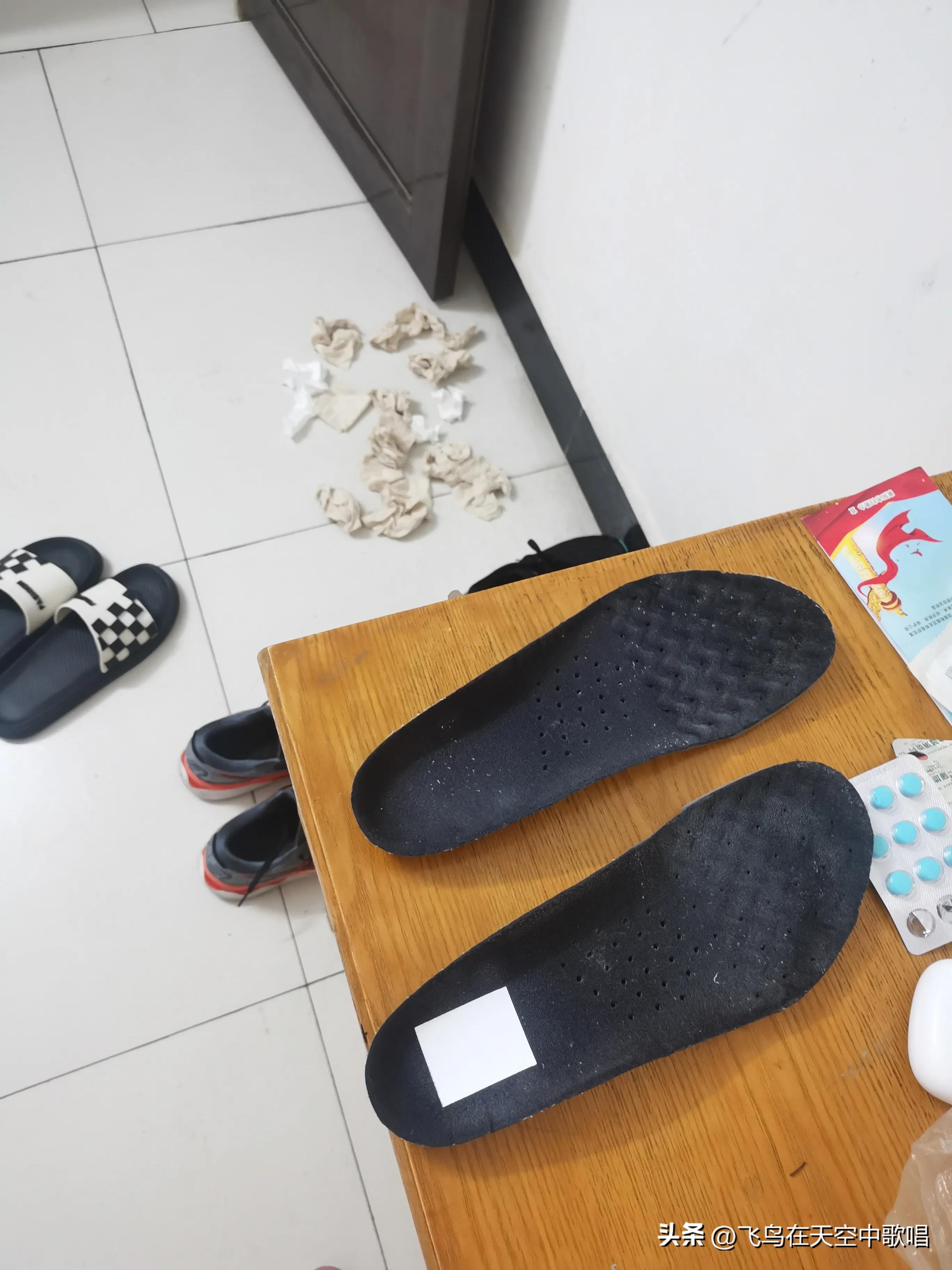 终于买了一双耐克鞋子,儿子终于买上了篮球鞋