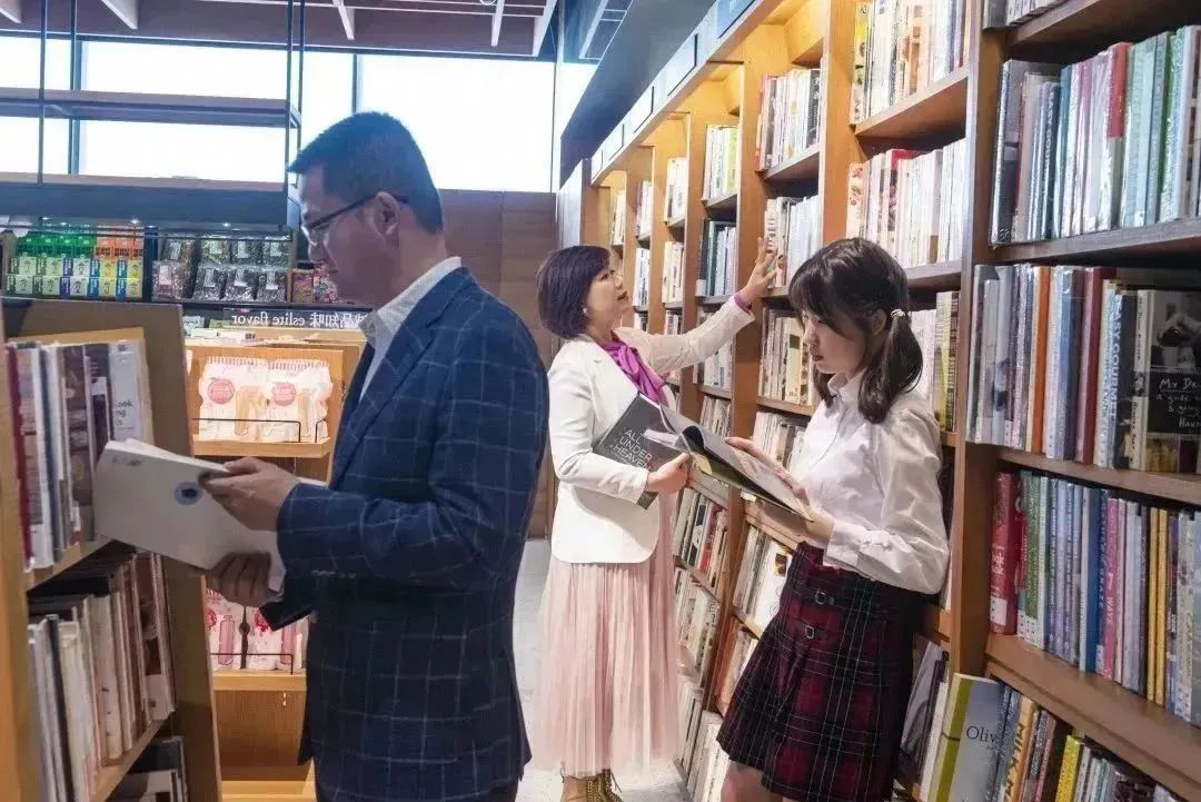 惊呆！美国院校版“大众点评”上学生都这么点评母校？