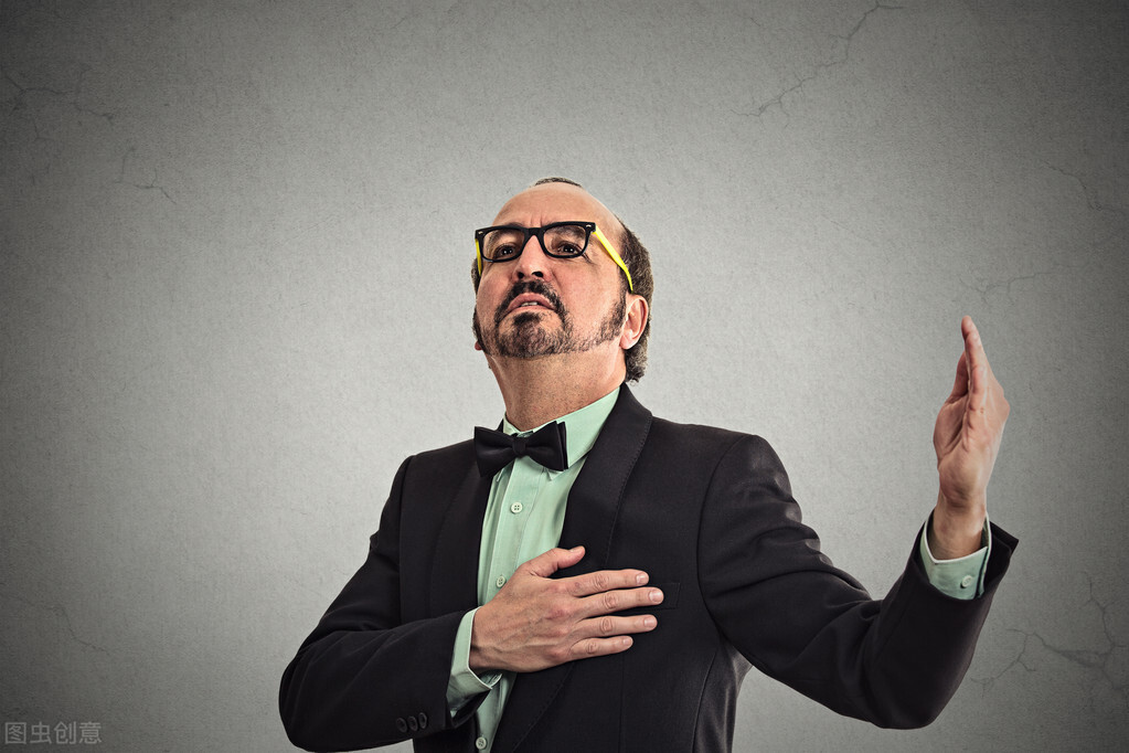 遇到同事排挤你该怎么办,怎么开导被同事排挤的人