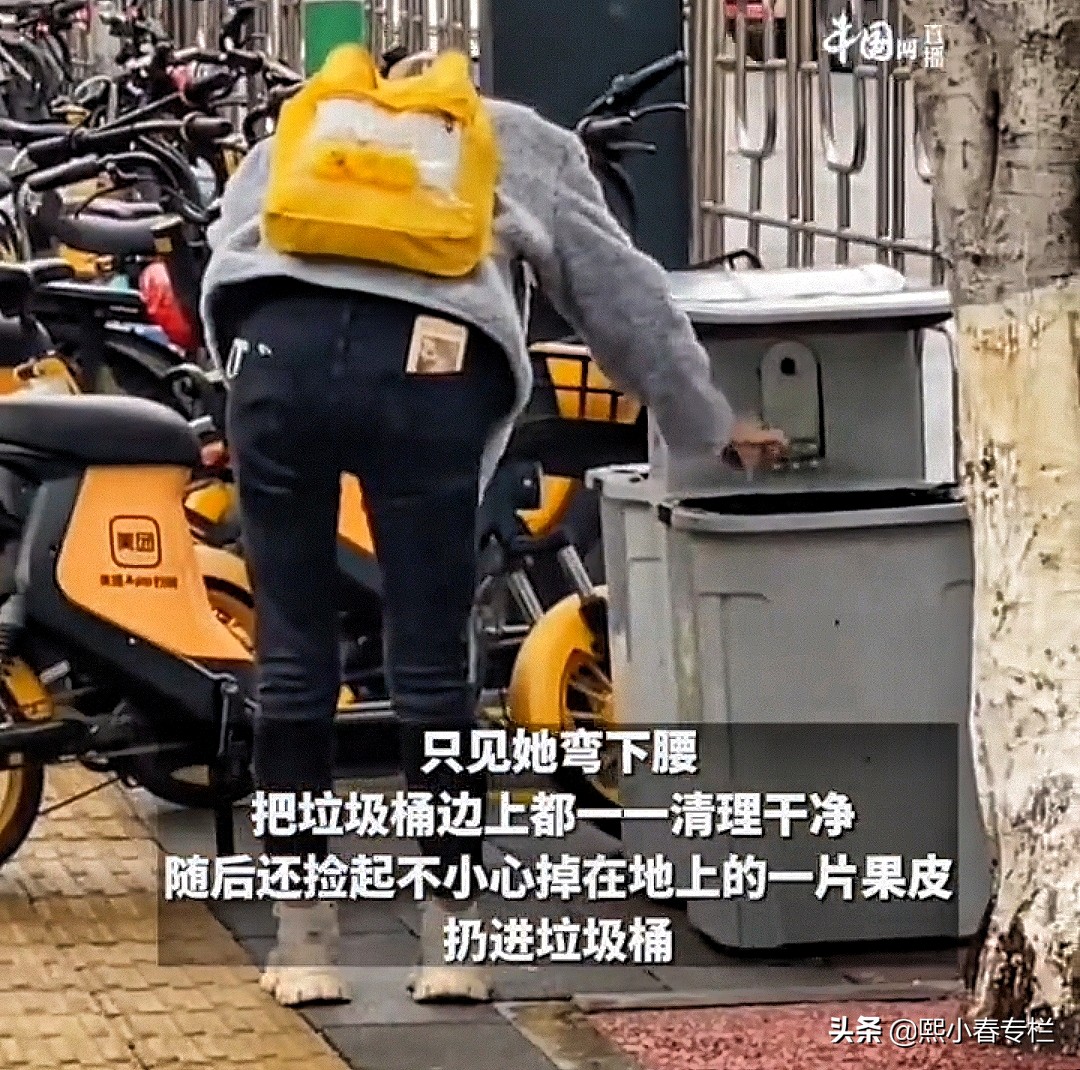 福建一位妈妈蹲在垃圾桶旁削苹果，削完后的举动赢得广大网友怒赞