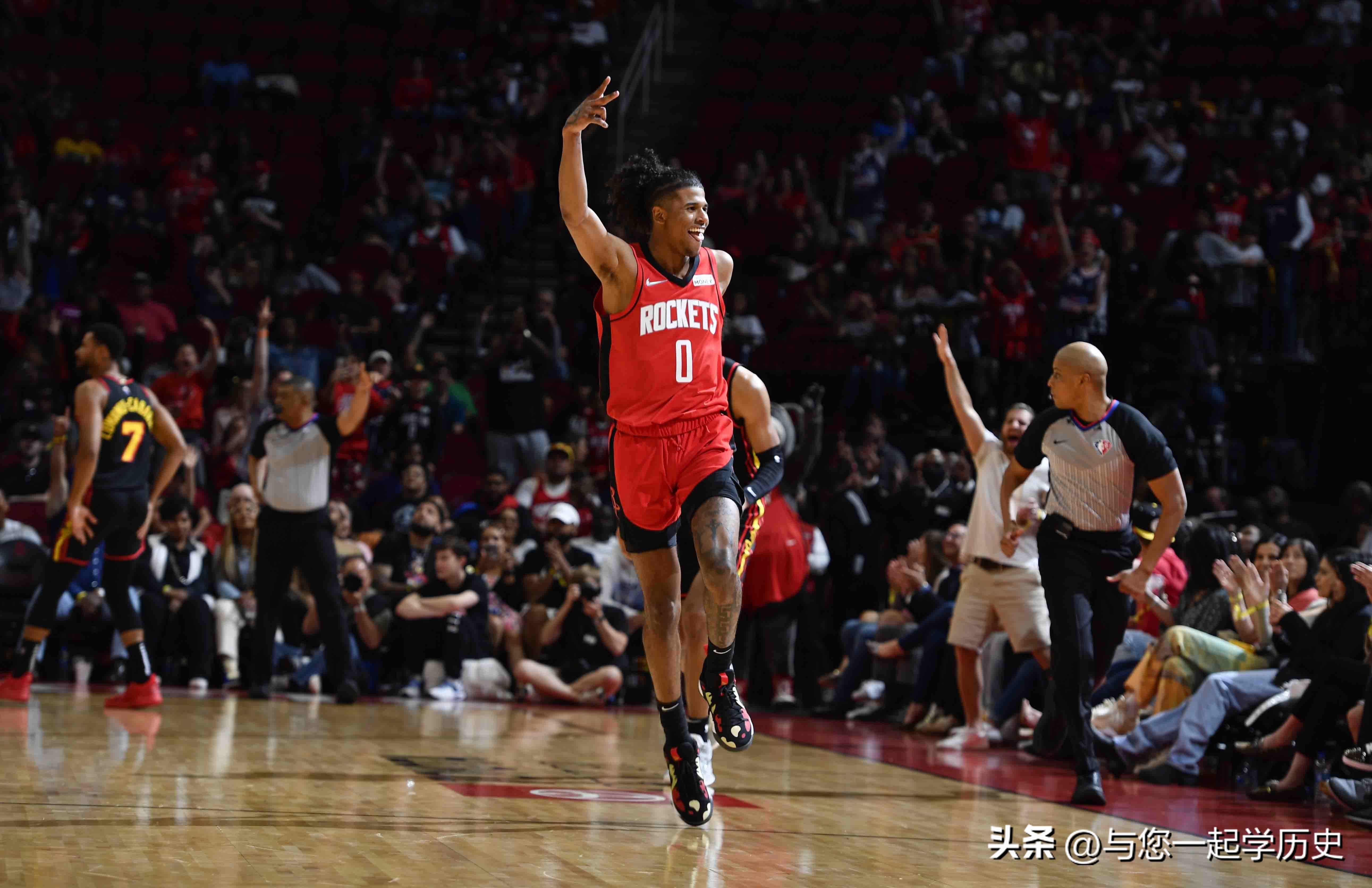 球衣号码对于球员的重要意义，火箭格林新赛季将穿4号球衣