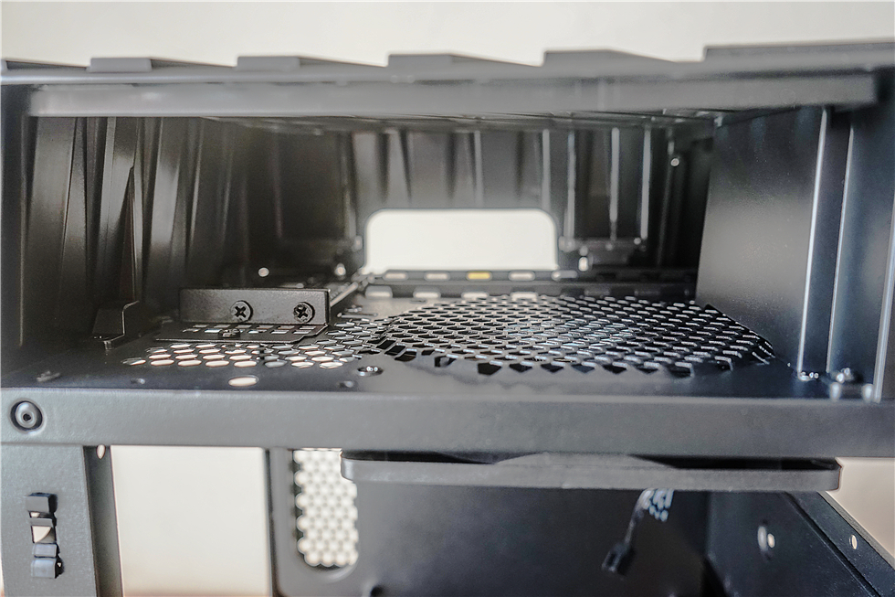 12600K+ROGZ690i+影驰3060+银欣LD03ITX机箱装机记