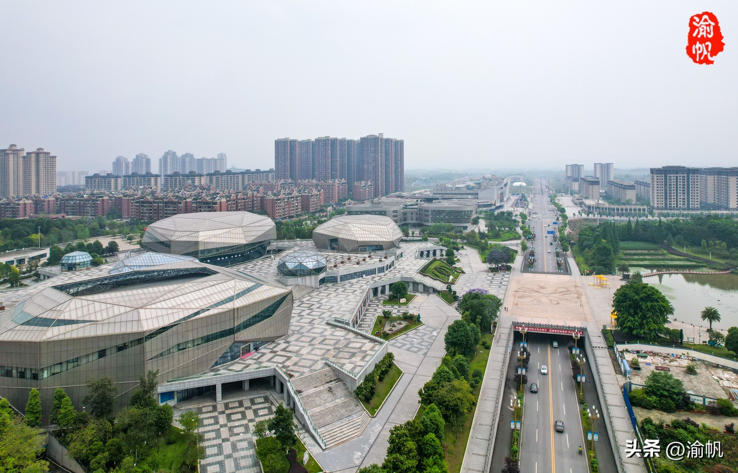 重庆大足怎么玩?游世界文化遗产,住东纳维斯酒店,品特色美食