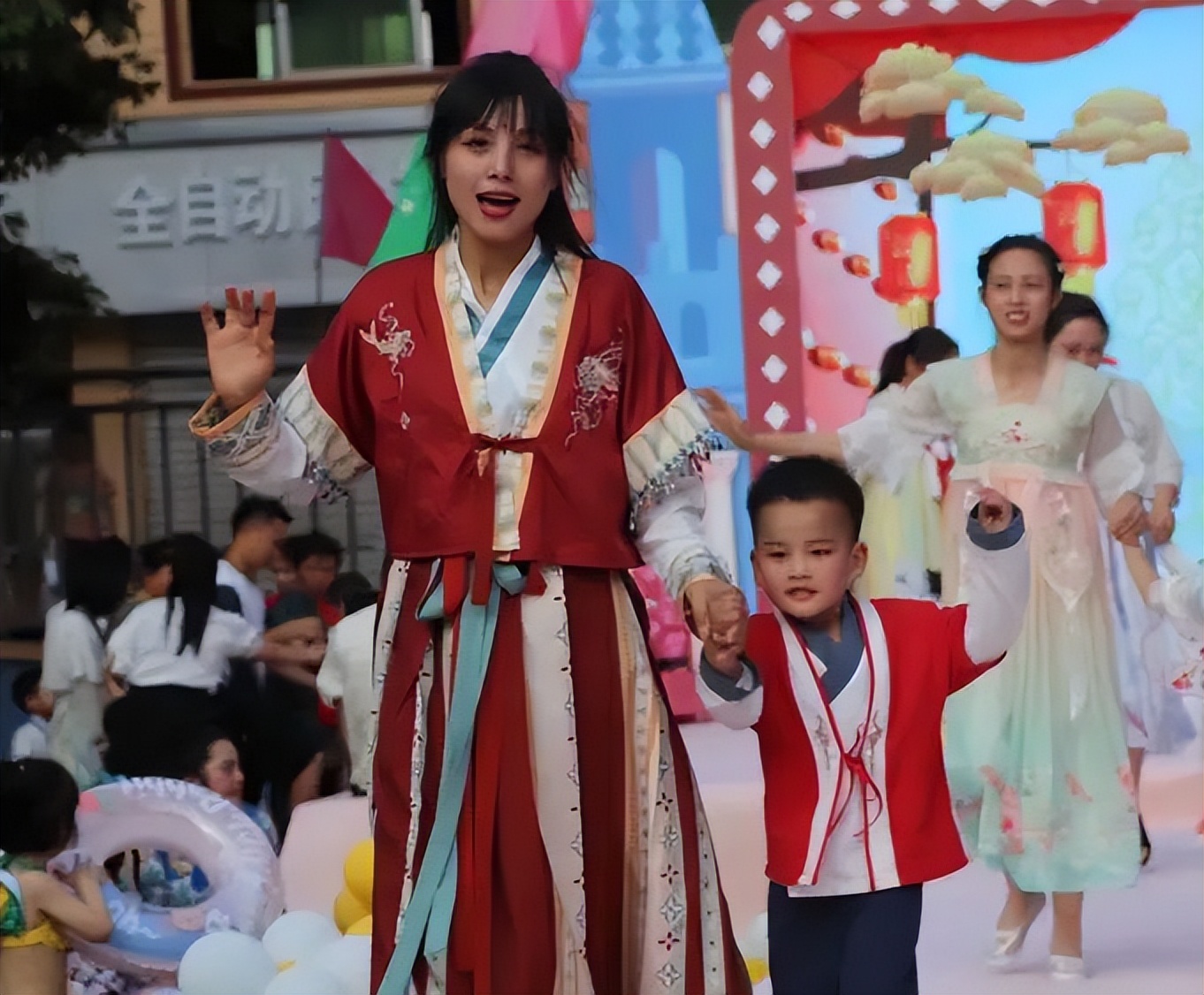 益悦童心幼儿园庆六一精彩表演,清东幼儿园庆六一游园活动