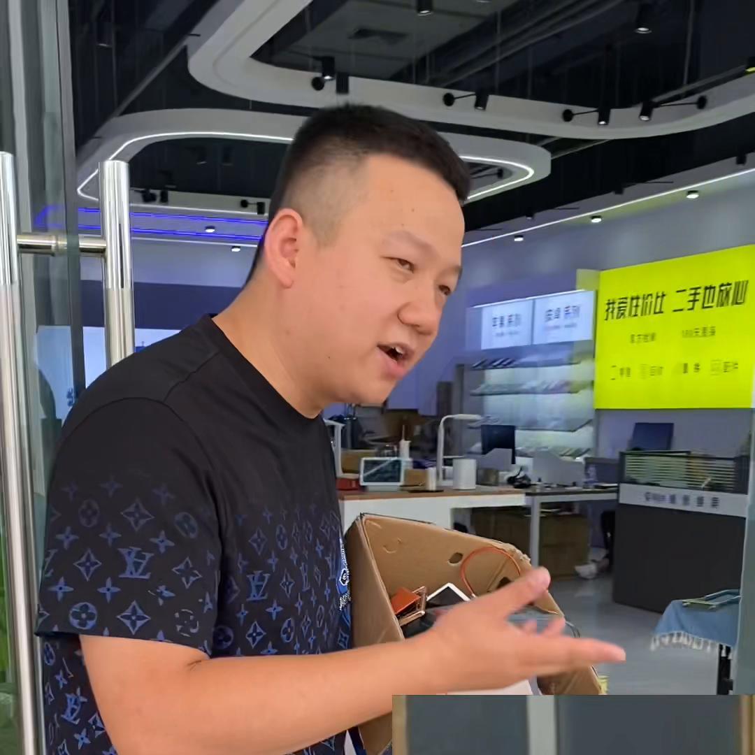 废旧的手机换盆,旧手机换盆你们认为划算吗