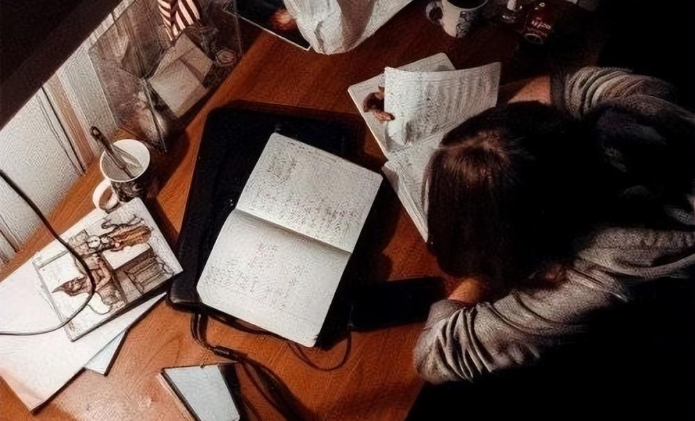 退休金被亲家盯上了？改口之后的真相让我感到心酸