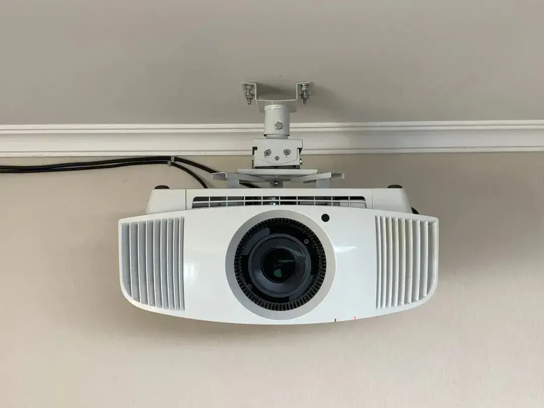 反射投影仪优点和缺点,投影仪的劣势