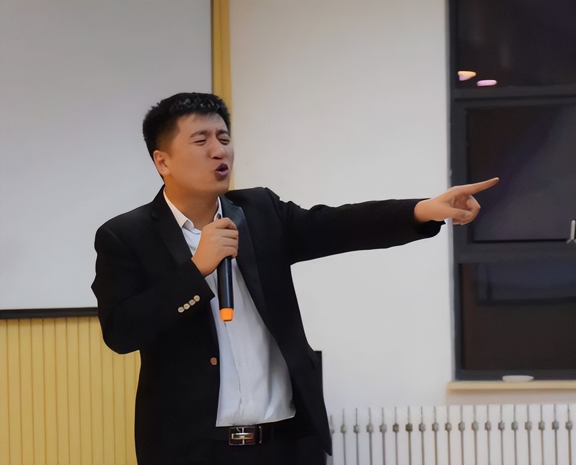 张雪峰谈二本选哪个大学,张雪峰说刚过一本科线怎么选学校