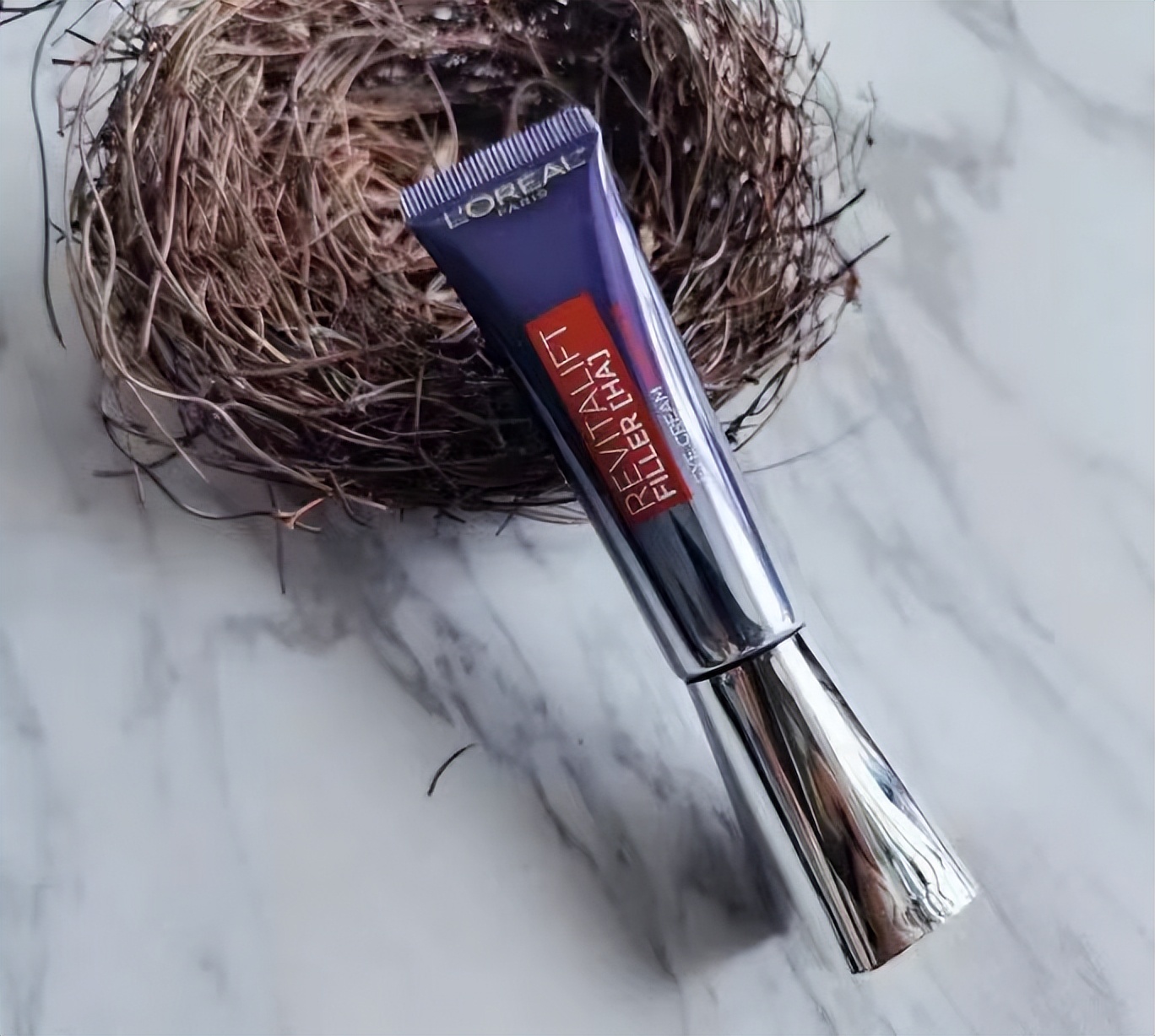 知道它的人不多，但四五十岁女性用了真的能淡纹，值得一看