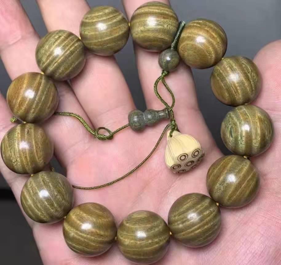 新手必看红木家具经典款式有哪些,红木怎么盘玩最好