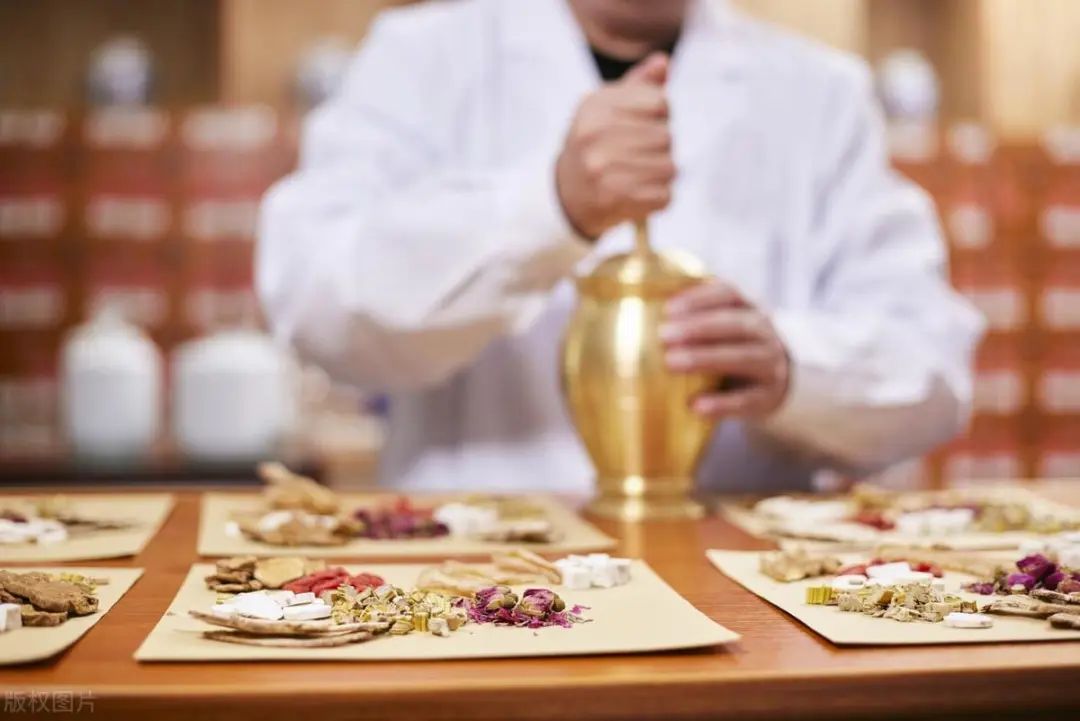 止咳前一定要正确认识咳嗽,前半夜咳嗽止咳最快的一招秘方