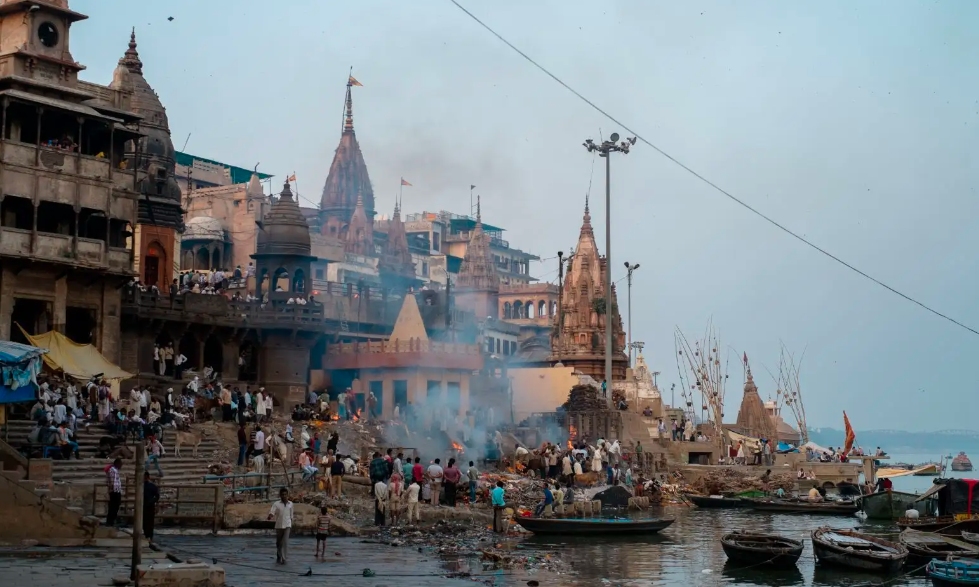 印度恒河水那么脏为何不生病,印度恒河水到底多脏有粪便