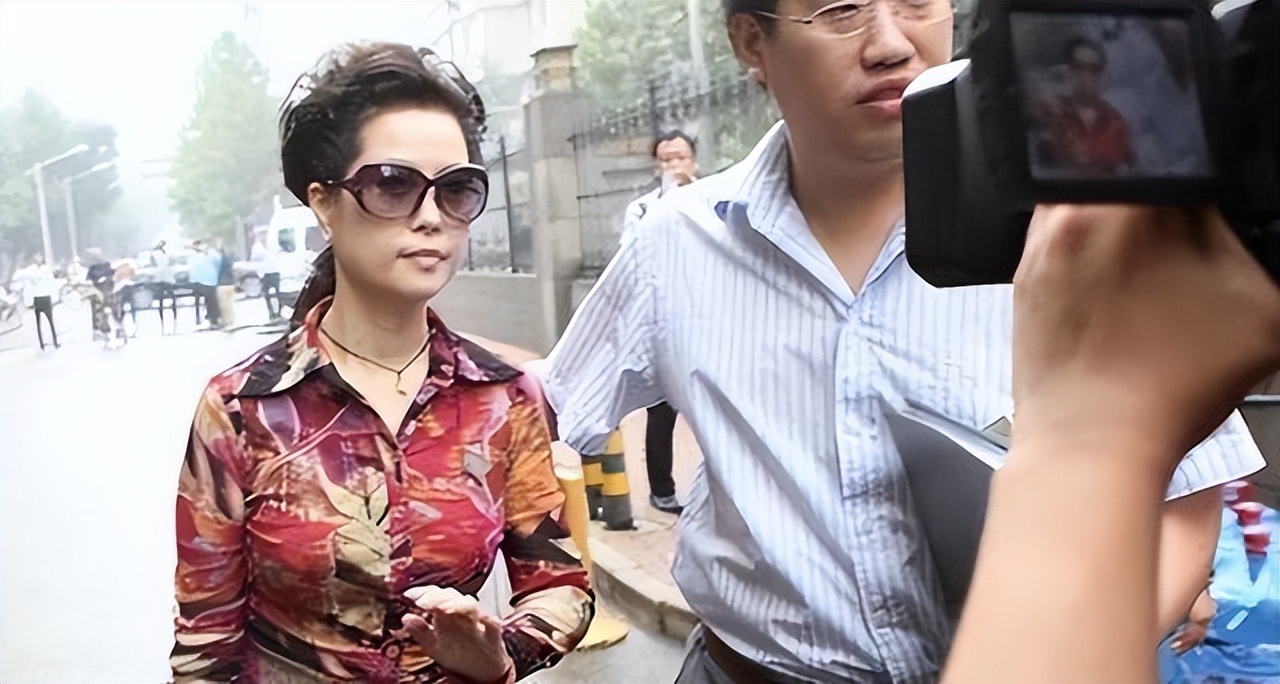 李双江的退休金每个月多少钱,李双江退休金到底有多少