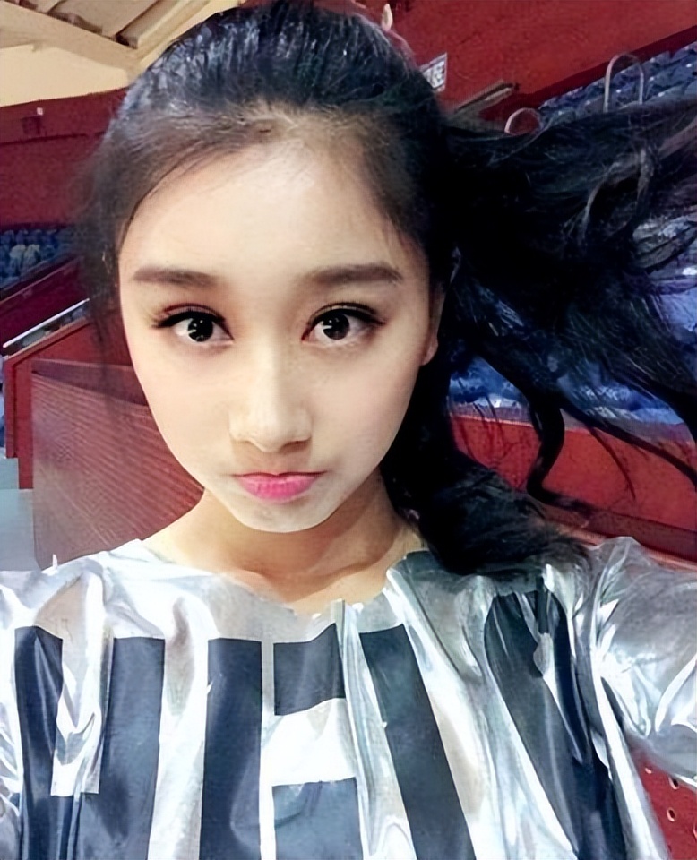 艺体女神王曼亲私密故事？浙大校花颜值不输张豆豆？曼亲生活细节