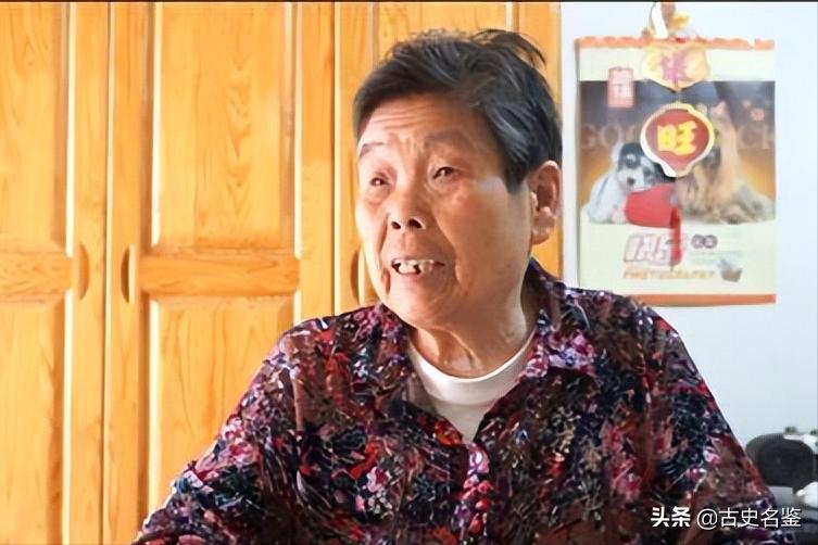 2000年上海阿婆收养黑人弃婴，被子女挥霍250万后，黑人不离不弃