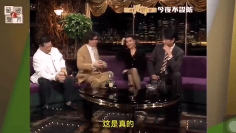 露骨成这样，没人嘲她「色情」