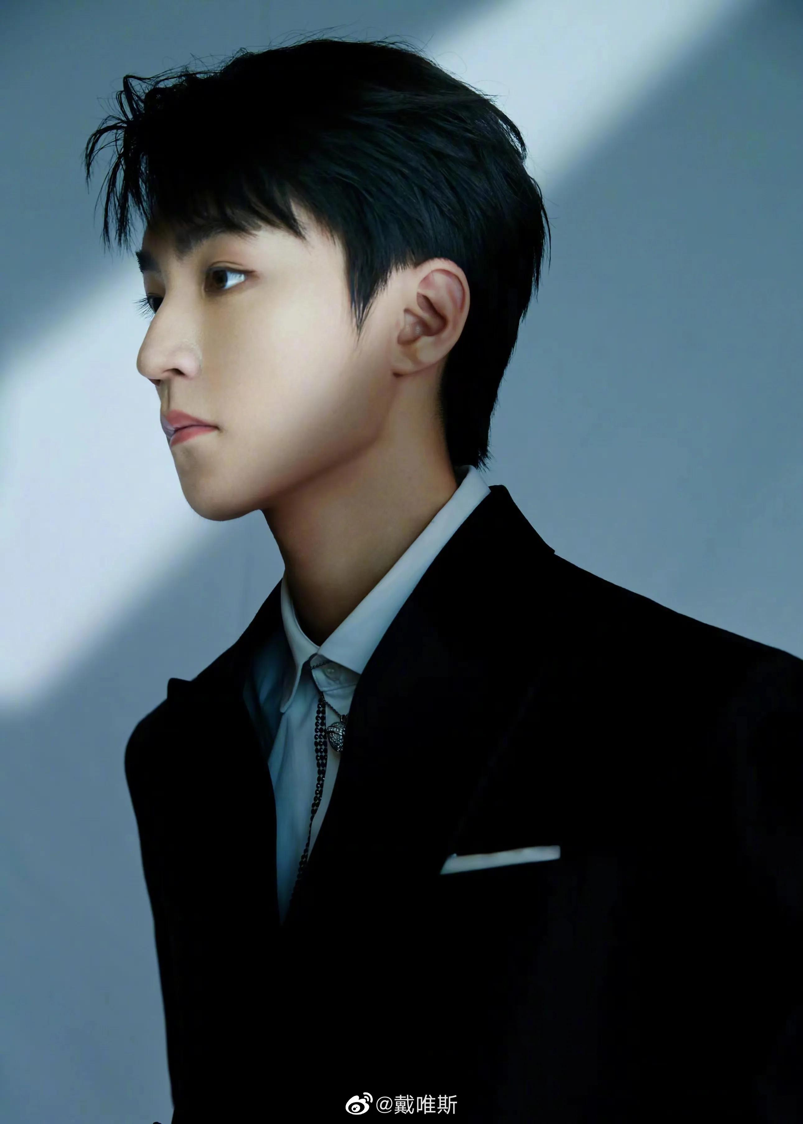 微博电影之夜，王一博朱一龙刘亦菲一骑绝尘张张好看